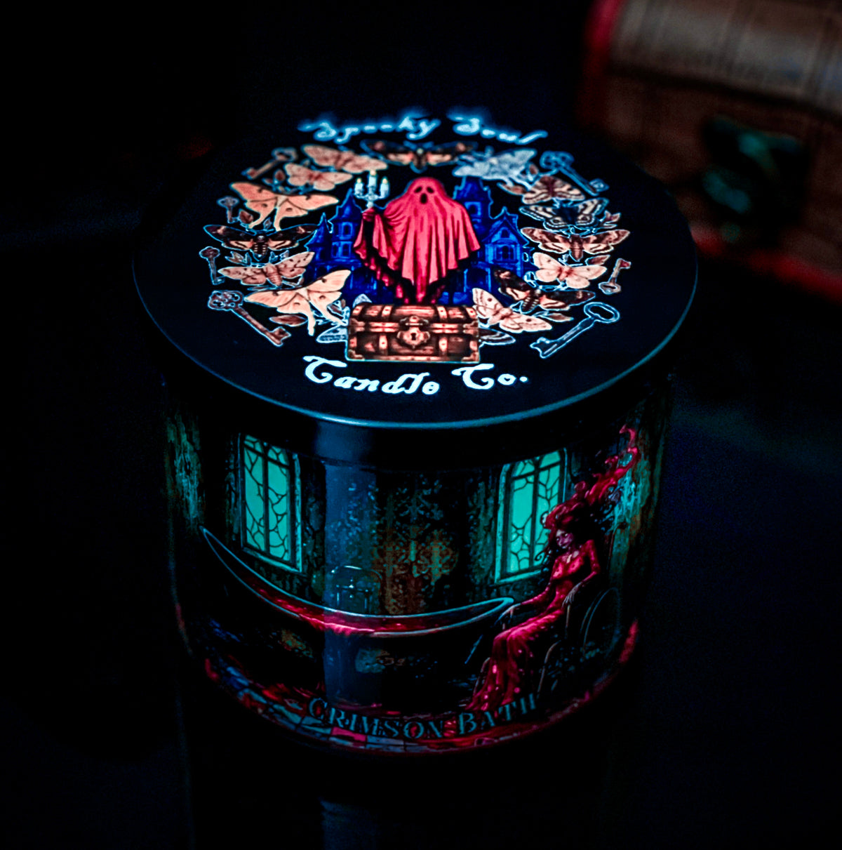 Crimson Bath | An Atmospheric Gothic Candle